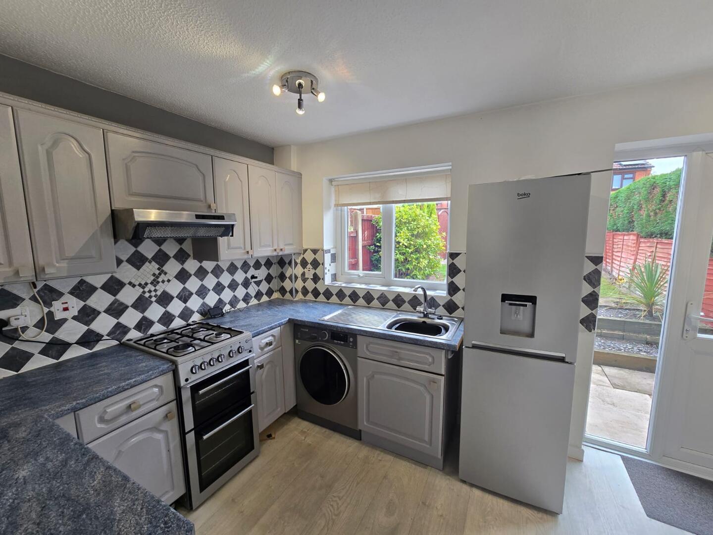 Peregrine Grove, Kidderminster